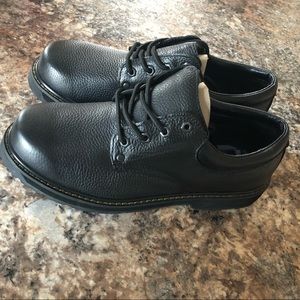 Dr. Scholl’s oil and slip resistant shoes